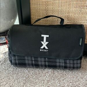 NEW TX Whiskey Plaid Picnic Blanket